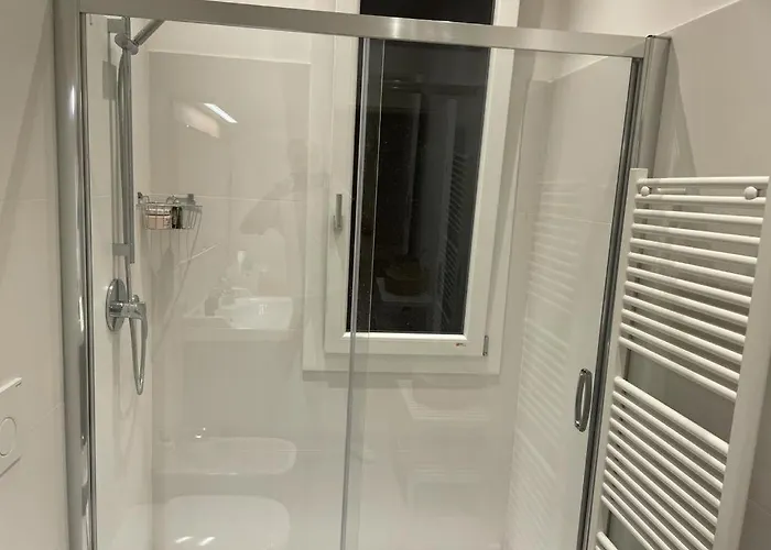 アパート Est モデナ